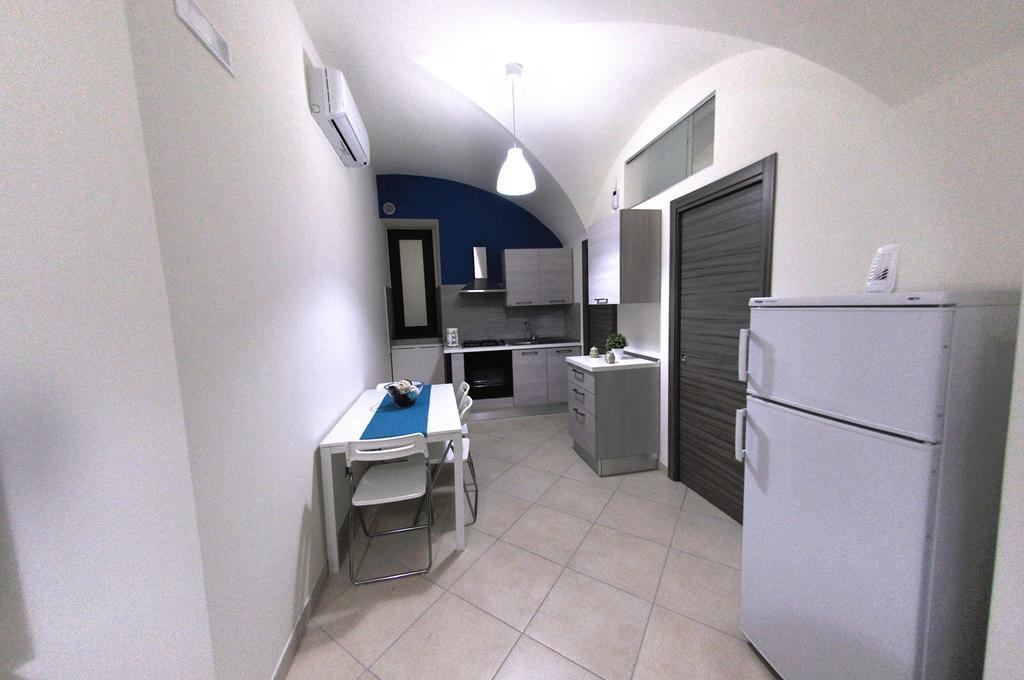 Apartments Casa Vacanze Dante Катания Экстерьер фото